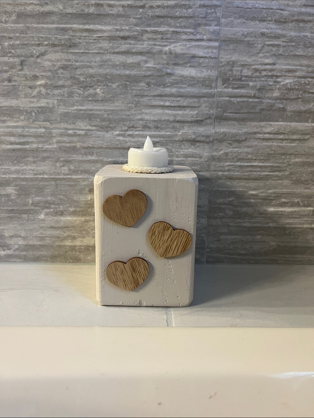 Cream Wooden Heart Tealight Holder